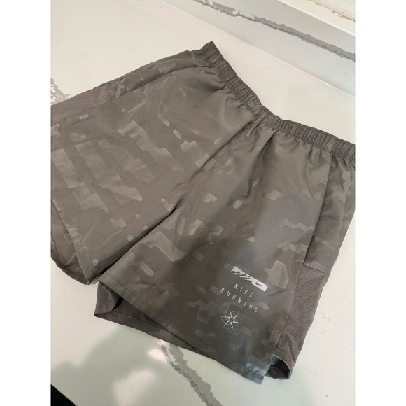 Nike Running‎ Dri-Fit Shorts with Pockets Size Small Grey - Picture 1 of 9